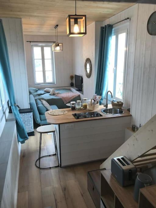 Lumineux Studio Sous Les Toits De Ментона Экстерьер фото